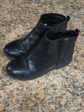 Stride Rite Black Leather Ankle Boots Size 12.5Y Wide